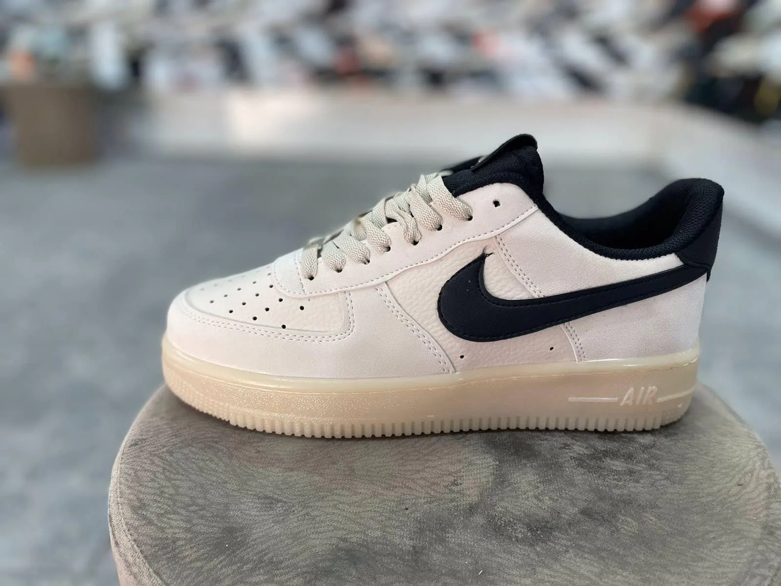 Nike AirForce 1 WB