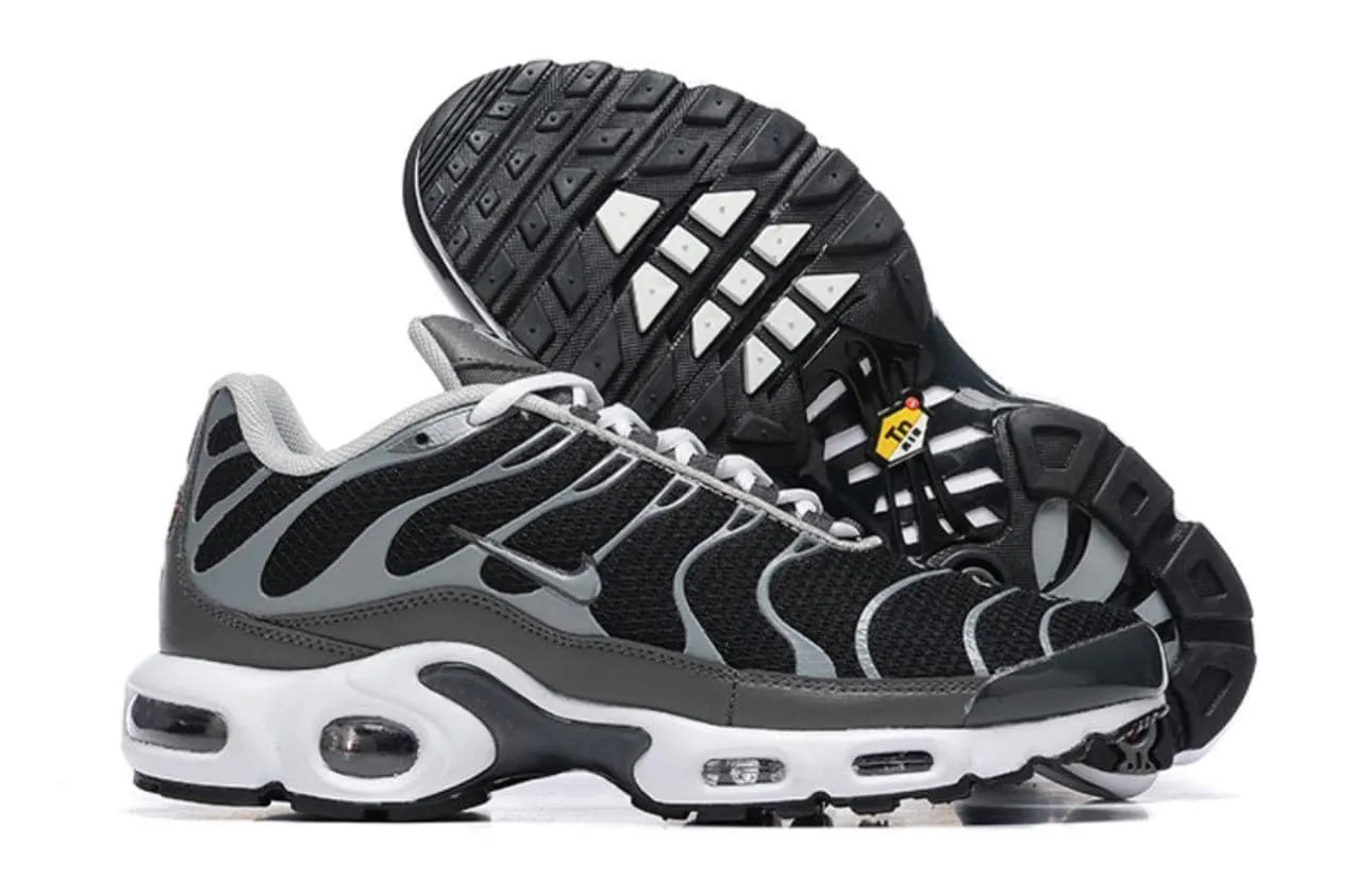 NIKE AIR MAX TN BS