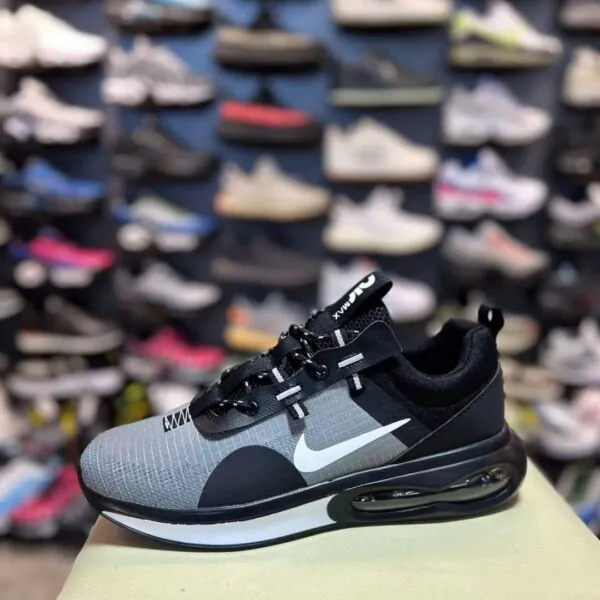 Nike AirMax Silver