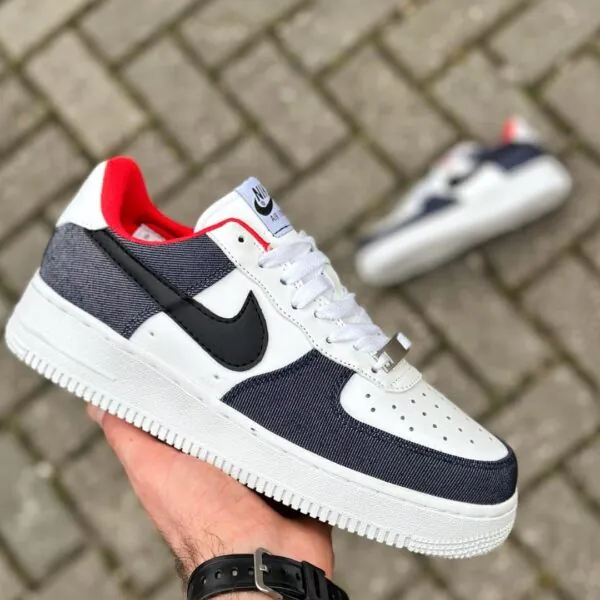 Nike AirForce 1