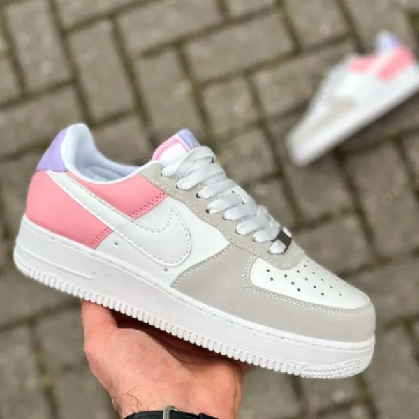 Nike AirForce 1