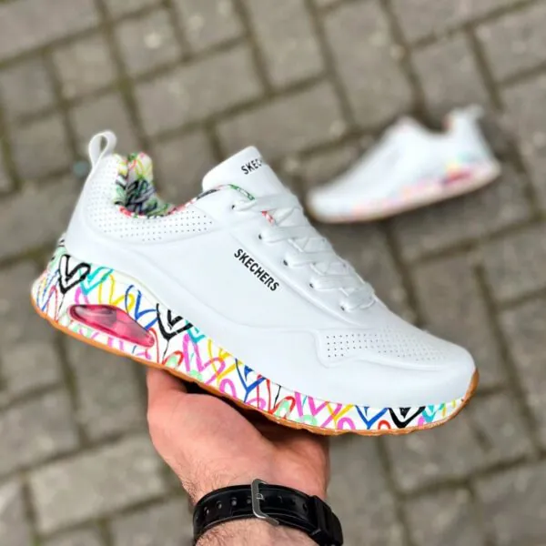 Skechers